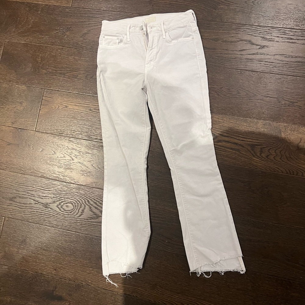 Mother jeans. Insider crop step fray jean. Corduroy size 25 white.